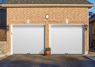 Гаражные ворота Doorhan RSD02 (4400х2700)