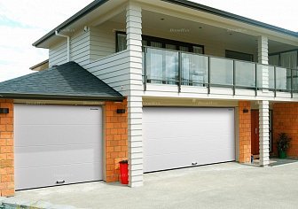 Секционные гаражные ворота Doorhan RSD01 BIW (2300х3000)