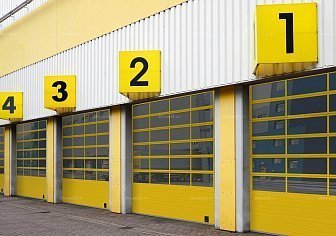 Промышленные ворота с панорамным остеклением Doorhan ISD02 (2200х5600)